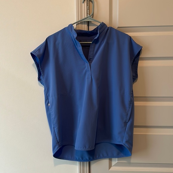 Figs Tops - Rafaela Oversized Scrub Top (Ceil Blue)